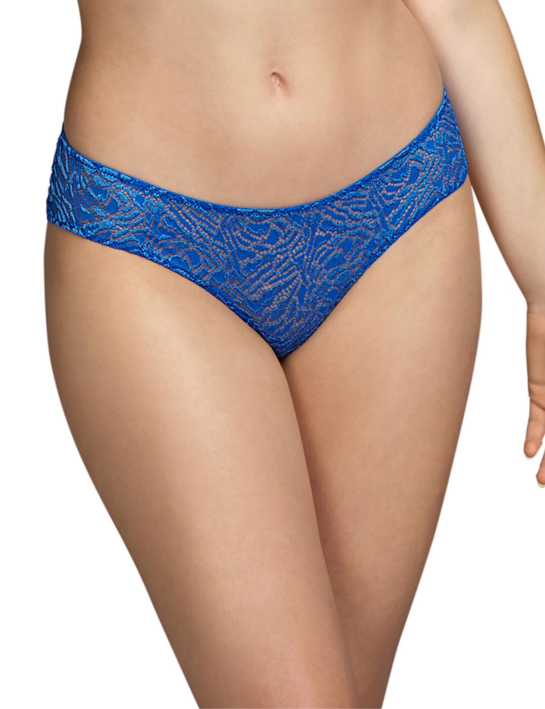 Add some luxury to your lingerie collection with this Andres Sarda short thong. From the Tharp range, it is covered in lace with the front being semi-sheer and the rear being a sexy sheer lace. The thong is low-rise and provides the classic thong minimal rear. Matching items are available to complete the full feminine look.  Short thong Front semi-sheer lace with sheer lace at the rear Low-rise Minimal rear coverage Matching items available Country of Origin:- Spain Composition:- 79% Polyamide &pipe; 15% Elastane &pipe; 6% Cotton  Listed in UK sizes  54619-97480-1264379 3310855 Thong