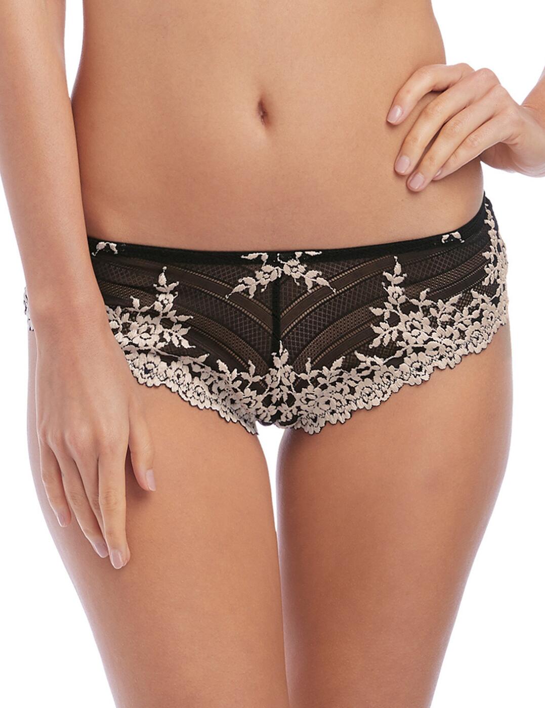 Upgrade your everyday lingerie with the stylish Embrace Lace collection by Wacoal. This flirty tanga brief is crafted from premium semi-sheer tulle and embroidered with a feminine floral motif. The classic tanga design offers cheeky rear coverage and a low-rise waist. For a chic coordinated look, wear with matching lingerie from stylish Embrace Lace by Wacoal.  Feminine floral lace Semi-sheer tulle Cheeky rear coverage Low-rise waist Country of origin: Dominican Republic Composition: 41% Polyamide &pipe; 11% Elastane &pipe; 48% Polyester Listed in UK sizes  58927-103485-1352623 848191 Tanga Brief