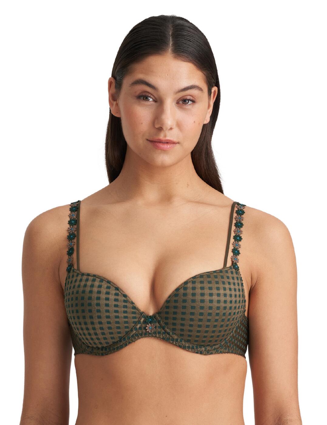 For a comfortable yet confident look, you have found the perfect bra. The padded cups of the Avero push-up bra by Marie Jo offers you the perfect uplift to showcase your cleavage, whilst the underwiring and adjustable straps allow you to feel confident and secure in your bra. The extra padding in the bottom of the cups flawlessly accentuates the bust whilst leaving a smooth and soft feel. A chequered print runs across the piece showing flickers of colour, which is accompanied by floral embroidered detailing making it a feminine and flattering piece. The bra closes at the rear with a hook and eye closure for optimal personalisation of fit.  Soft fabric in a chequerboard print Floral embroidered detailing leading along the straps Underwired, padded cups for a push-up effect Fully adjustable straps Matching co-ordinates available Country of origin: China/Longnan - China/Nanhai Composition: 83% Polyester &pipe; 13% Polyamide &pipe; 4% Elastane Listed in UK sizes  55982-99523-1289870 0200417  Push Up Bra