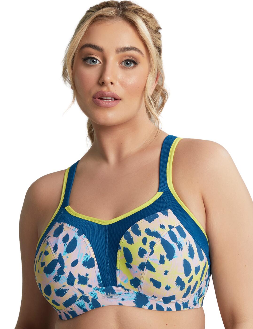 The Sculptress by Panache Sport collection will help you feel your utmost supported so you can focus purely on your exercise! This timeless sports bra offers full cup coverage, underwired cups and a J-hook back design for the ultimate supportive fit. Non-padded cups create a comfortable and breathable fit that is perfect for any workout.  Supportive and comfortable design Full cup coverage Underwired Non-padded cups J-hook on the shoulder straps Hook and eye fastening Country of origin: China Composition: 50% Polyester &pipe; 37% Polyamide &pipe; 13% Elastane Listed in UK sizes  56040-99588-1290791 9441 Wired Sports Bra