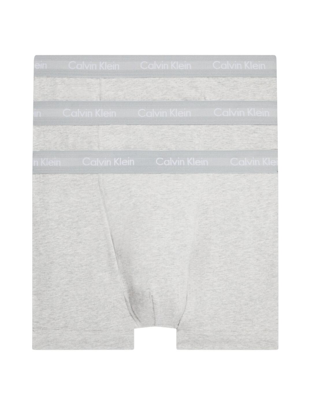 Be comfortable all day with these classic 3-pack trunks from the Calvin Klein Cotton Stretch collection. Add this mid-rise waist and upper thigh length to your collection for amazing comfort and a classic fit. The iconic CK logo waistband is the perfect designer finish for these essential trunks.  Convenient 3 Pack trunks Mid-rise waist Upper thigh length CK logo waistband Country of origin: Bangladesh Composition: 95% Cotton &pipe; 5% Elastane Listed in UK sizes  60141-104956-1403812 0000U2662G 080 Short Brief