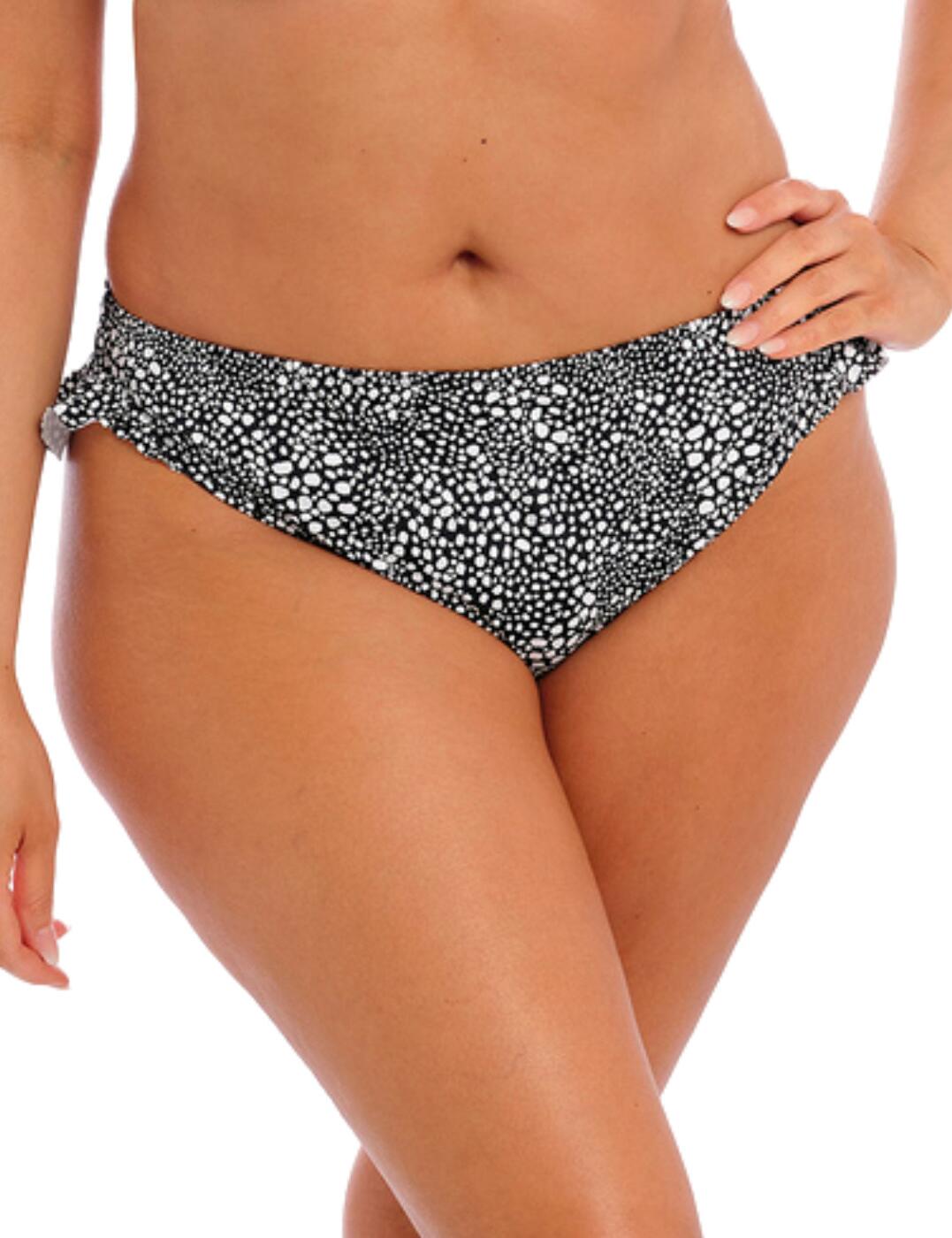 Elomi's Pebble Cove line introduces this gorgeous high-leg bikini brief that is a timeless staple addition to your swimwear collection. This look has a high-leg design to give you the illusion of longer legs and a mid-rise waist for a comfortable fit. This bikini brief is fully lined and crafted from Lycra Xtra Life fabric for the utmost longevity. This design has flirty frills on the sides creating a sexy and feminine feature and the bold pebble print is recognisable to Elomi's Pebble Cove range. Snap up the matching coordinates available to complete this look.
