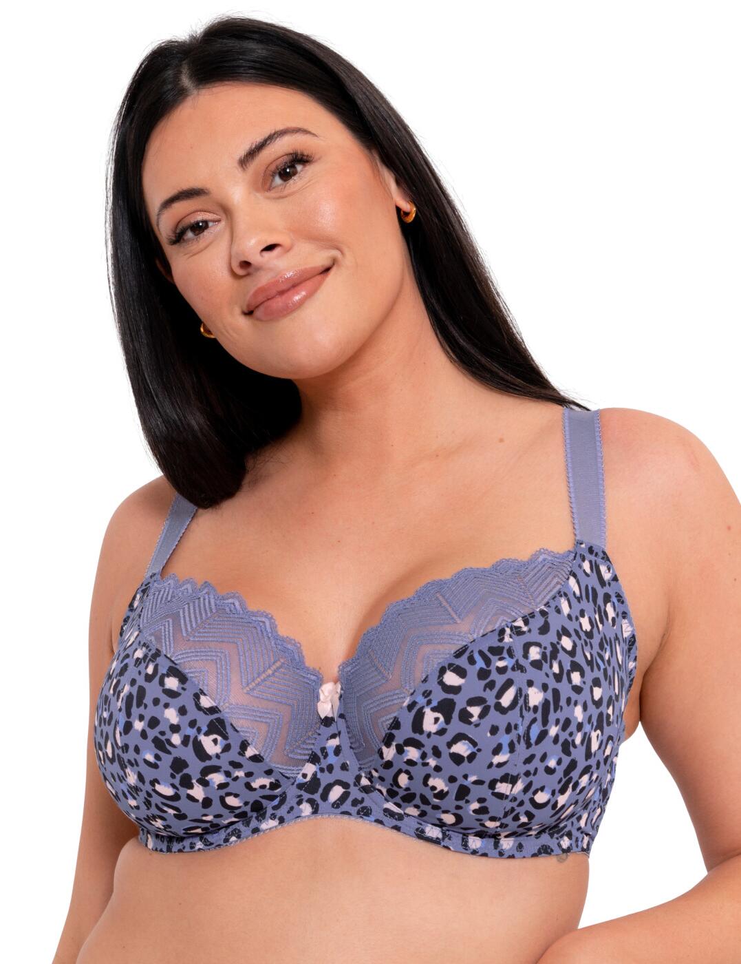 This stylish yet supportive balcony bra is coming in hot from the Wild One collection by Curvy Kate. The soft moulded cups have a cheeky yet fun lace finish in this cool print. Fully underwired, this balcony bra offers fully adjustable shoulder straps and 3+ hook and eye fastenings for a more secure and bespoke fit. Matching coordinates are available from the Wild One collection by Curvy Kate.