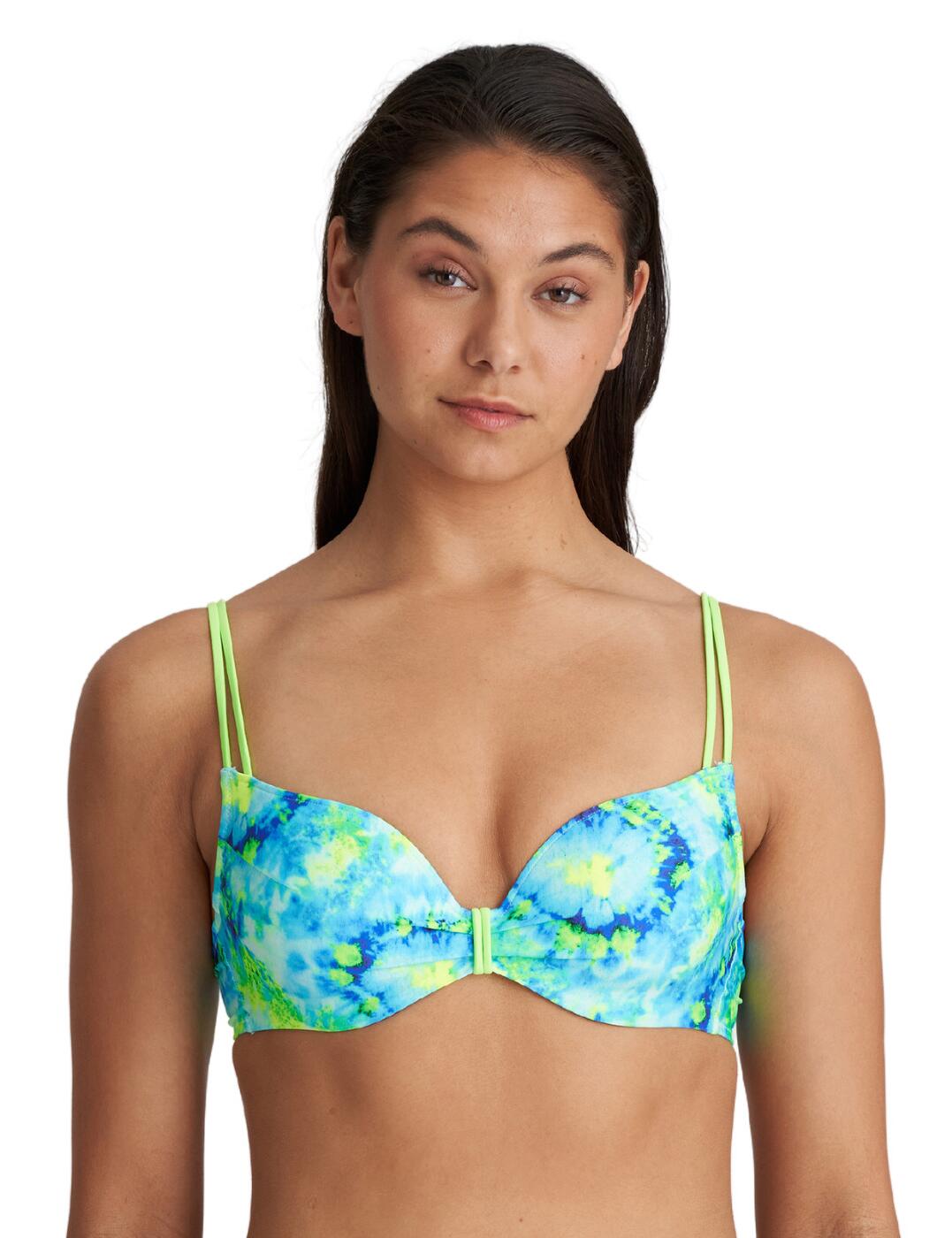 Get ready for summer with the new exciting Sardegna collection from Marie Jo. This bikini top is exactly what you need to give your swimwear drawer a breath of fresh air with its mesmerising bright colours and eye-catching patterns. The deep plunging neckline is supported by underwired padded cups, providing a beautiful shaping effect. The adjustable shoulder straps can be worn in multiple ways. They are doubled on the front, providing a stylish detail to this piece. Match with bikini briefs from the Sardegna range for a fully coordinated look.