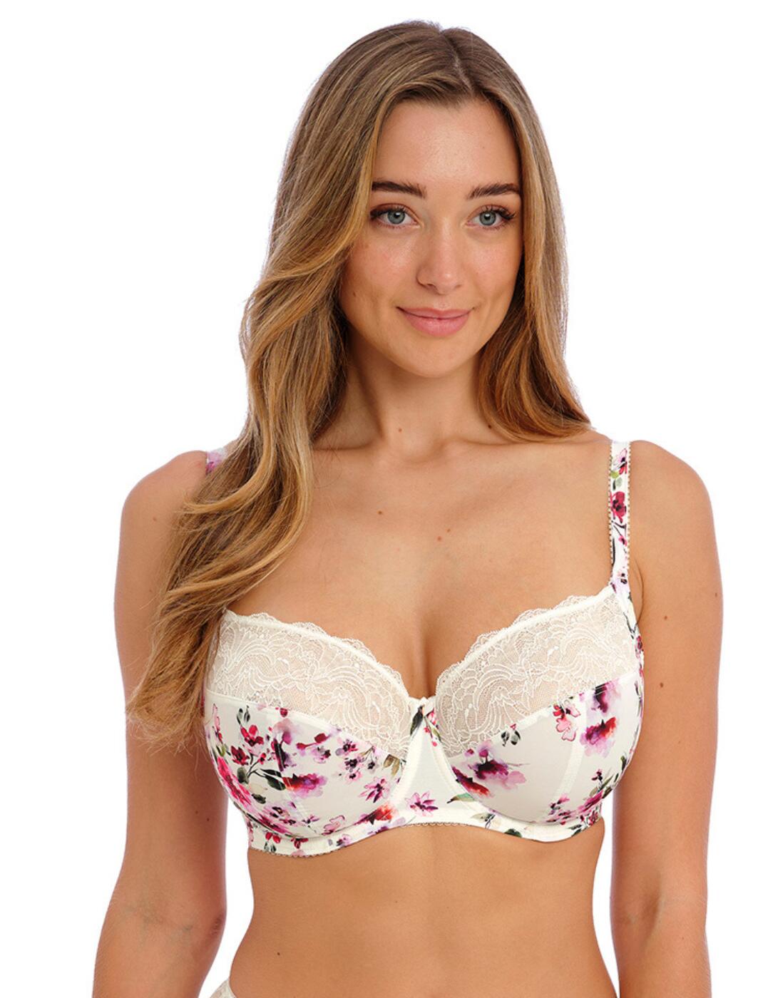 Introducing the Fantasie Lucia underwired side support bra, the perfect choice for any confident woman. From its soft floral printed fabric to its finely detailed stretch lace on upper cups and feminine mini bow in the centre, this bra will add just a touch of femininity to your lingerie drawer! The good coverage and non-padded cups ensure a natural fit, allowing you to feel your best whilst looking fantastic. For maximum support and uplifting effects, this bra features an underwire and excellent side support that will provide you with forward projection to boost your cleavage even further. It also has adjustable straps and a hook and eye closure for extra comfort. Of course, if you’re looking for lingerie sets as well, there are matching options available so that you can complete your entire look in style!  Gorgeous bra Soft floral printed fabric Stretch lace on upper cups Feminine mini bow in the centre Good coverage non-padded cups Supportive underwire Excellent side support that uplifts your bust Gives your bust forward projection Adjustable straps Hook and eye closure Matching lingerie is also available Country of origin: Tunisia Composition: 69% Polyester &pipe; 16% Elastane &pipe; 15% Polyamide Listed in UK sizes  60406-105262-1383955 101501 Side Support Bra