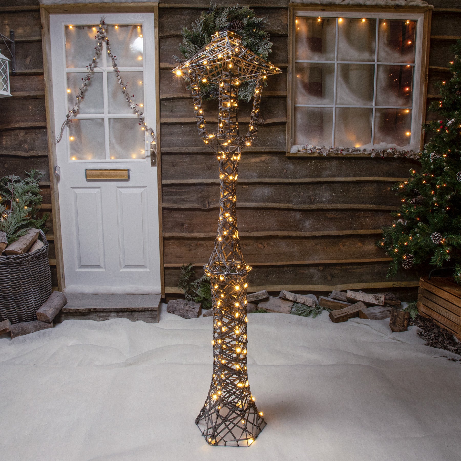1.5M Grey Wicker Christmas Lamp Post with 160 White LEDS