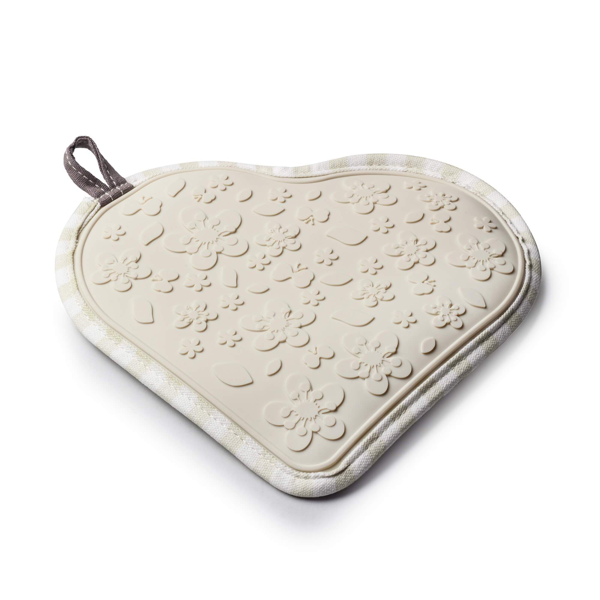 Zeal Silicone Heart Shaped Hot Grab / Trivet Mat, Gingham