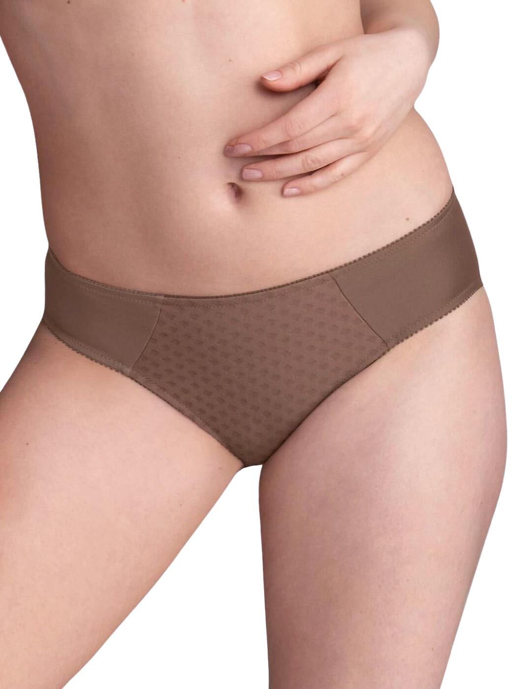Anita's Lisa high-waist briefs are chic and fashion-forward with the jacquard pattern adorning the front, adding character and class. The briefs are made with a soft microfibre material that is breathable and lightweight for all-day wear. An elastic waistband and leg bands ensure a secure, snug fit that will stay put no matter what you are doing, and the flat design means they won't dig into your skin.  Jacquard pattern on the front Breathable material High-rise waist Full rear coverage Elastic waistband and leg bands Country of origin: Czech Republic Composition: 75% Nylon &pipe; 25% Elastane Listed in UK sizes  57472-101488-1314553 1426 High-Waist Brief