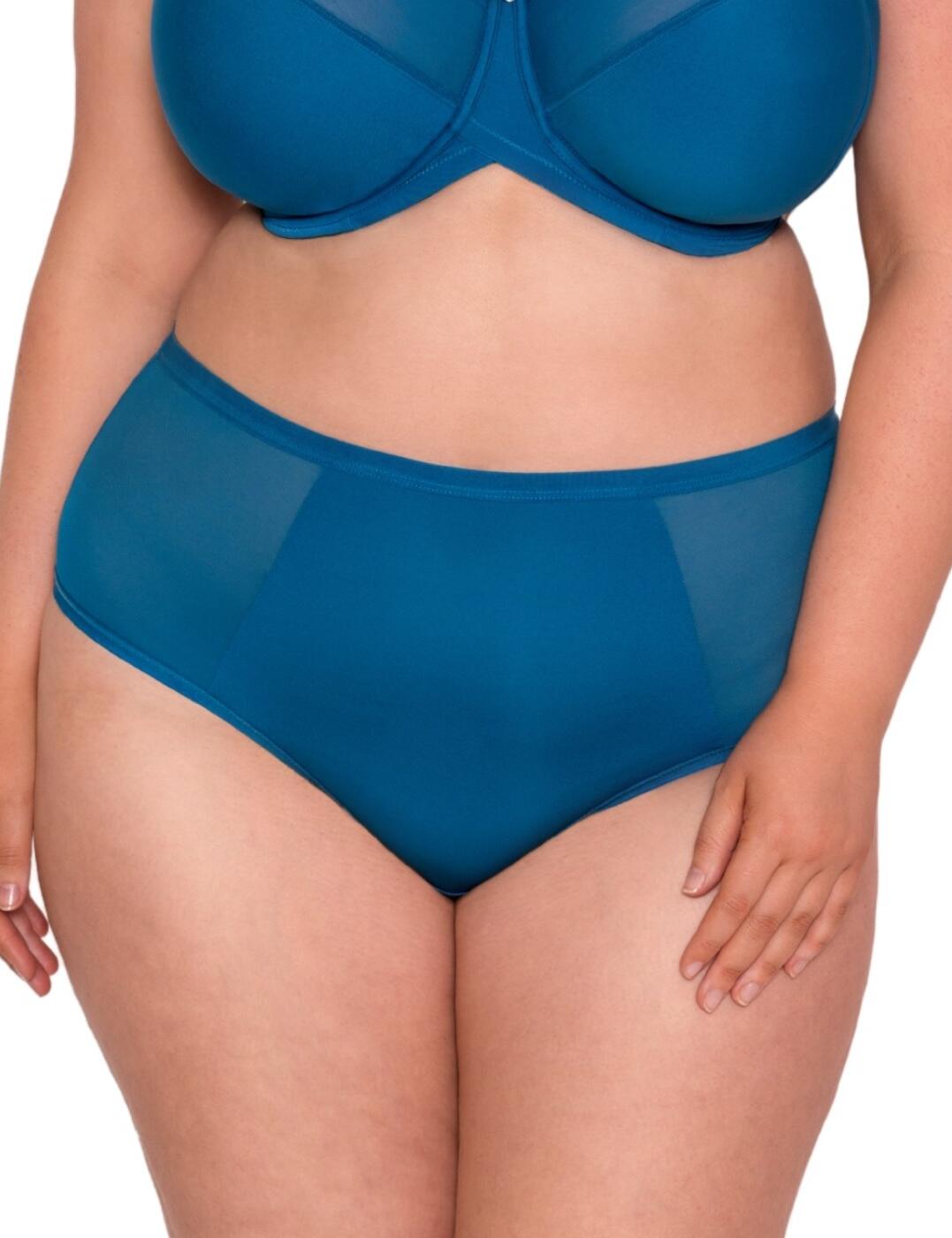 Ultimate comfort is what the Wonderfull range at Curvy Kate strives for and they definitely deliver with this short! Uncomplicated and effortless design, this brief has no detailing for an all-over easy wear and second-skin feel. The front section is opaque for dignity and for a nice silhouette. The sides and rear are a sheer fabric for a glimmer of skin beneath and softer feel. The full rear coverage and high-waist fit fit nicely at the hips and provide all the coverage that you need.  Comfortable and effortless design No detailing Sheer rear and sides Opaque front for modesty Full rear coverage High-waist Composition: 75% Polyamide &pipe; 17% Polyester &pipe; 8% Elastane Gusset liner: 100% Cotton Listed in UK sizes  48343-87833-1166741 CK018201 Brief