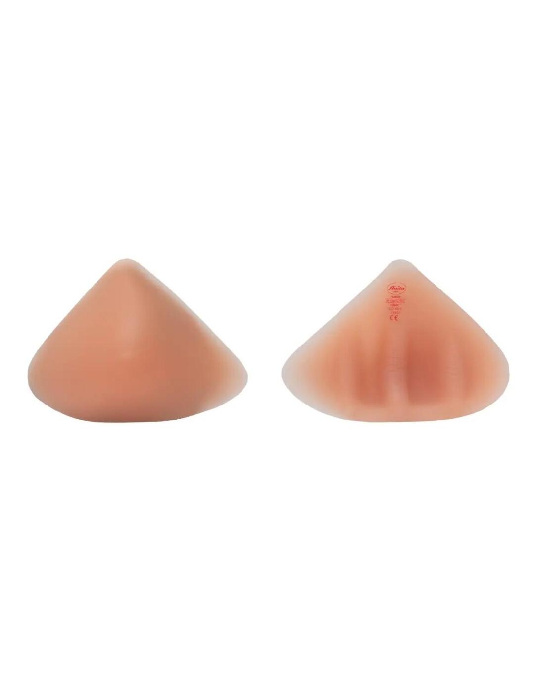These Anita Active full breast prostheses are designed to be lightweight and breathable while you exercise. Perfect for any workout the forms have a ribbed side to circulate air and water. The asymmetric design lets the breast forms suit either your right side or left flawlessly.  Active range Full breast Can be used right or left Ribbed design Nipple design Country of origin: Austria Composition - 100% silicone Size: 70-115  51284-92576-1234392 1084L Breast Prostheses 