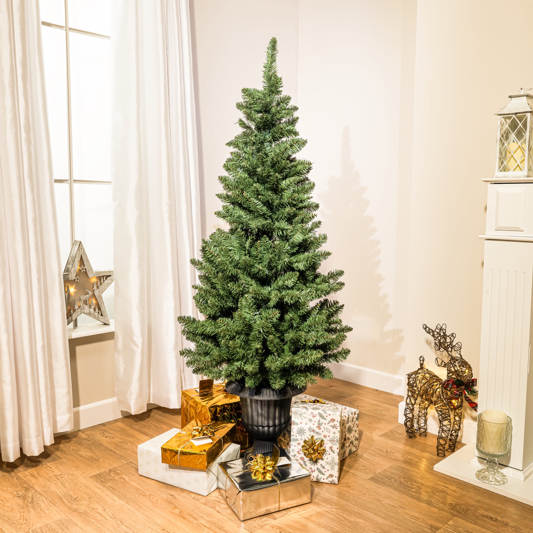 4ft - 5ft Potted Belgravia Spruce PE Artificial Christmas Tree, 4ft