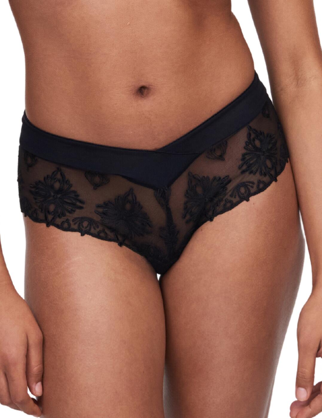 Bring luxury and elegance to your everyday lingerie collection with these gorgeous shorty briefs from the Champs Elysées range by Chantelle. These shorty briefs feature the lower leg cuts, mid-rise waist and cheeky rear coverage you can expect from this style, giving you a comfortable and flattering look that oozes femininity. The waistband is made out of semi-sheer tulle materials with a trendy crossover detail in the centre. The shorty boasts semi-sheer fabrics decorated with eye-catching embroidery, making this lingerie stand out as a truly timeless and sophisticated piece. Complete the look with the coordinating bra from the Champs Elysées range for a devastatingly chic vibe!  Semi-sheer tulle materials Gorgeous embroidery throughout Foldover detail in the centre front Lower leg cuts Mid-rise waist Cheeky rear coverage Country of origin: Tunisia Composition: Embroidery: 67% Polyester &pipe; 28% Nylon &pipe; 5% Elastane Composition: Knit: 100% Cotton Composition: Tulle: 82% Nylon &pipe; 18% Elastane Listed in UK sizes  61220-106268-1404282 C26040 Short Brief
