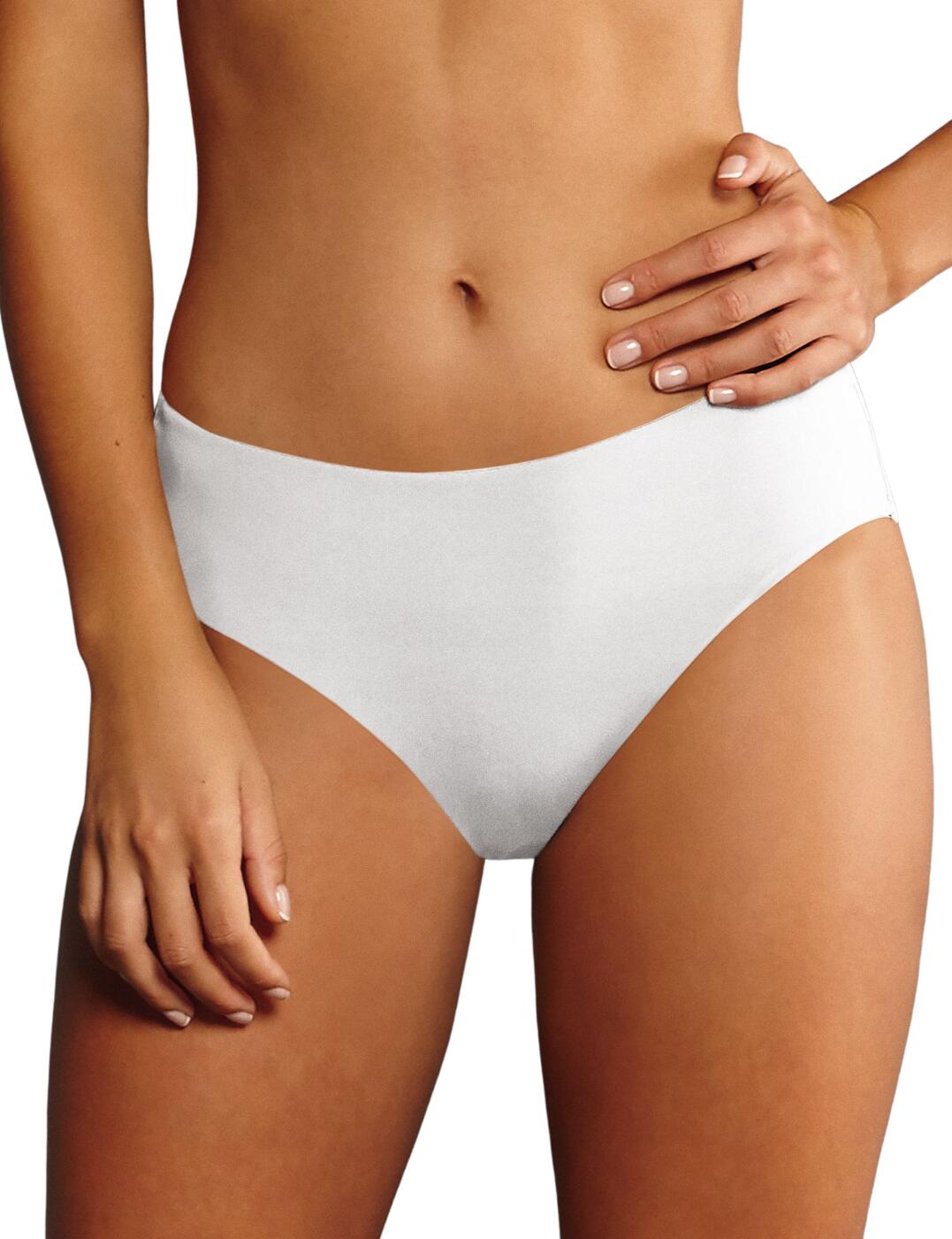 This clean-cut high waisted brief is a part of the Twin range by Rosa Faia. It is the perfect everyday classic brief that is crafted from a plain opaque block colour microfibre. The waistband and leg holes have a soft elastic band which allows for a comfortable fit with no digging in. The medium rear coverage adds to the utmost comfortable fit that is perfect for everyday wear.  High waisted brief Everyday classic brief Plain opaque print Crafted from microfibre Soft elastic bands at waistband and leg holes Comfortable fit Medium rear coverage Composition: 90% Polyamide &pipe; 10% Elastane  Listed in UK sizes  51587-93092-1224869 1491 High Waist Brief