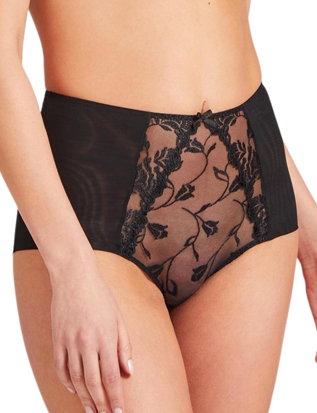 The Softessence collection by Aubade is effortlessly feminine. You will feel chic and comfy in this high-waisted brief. The high-rise flatters your midsection and highlights your waist. A sensual sheer panel exposes your skin and is adorned with delicate embroidery for a glamourous look. Opaque sides and rear preserve modesty whilst creating the illusion of a slimmer midsection. Full rear coverage creates a classic look and optimizes your comfort.