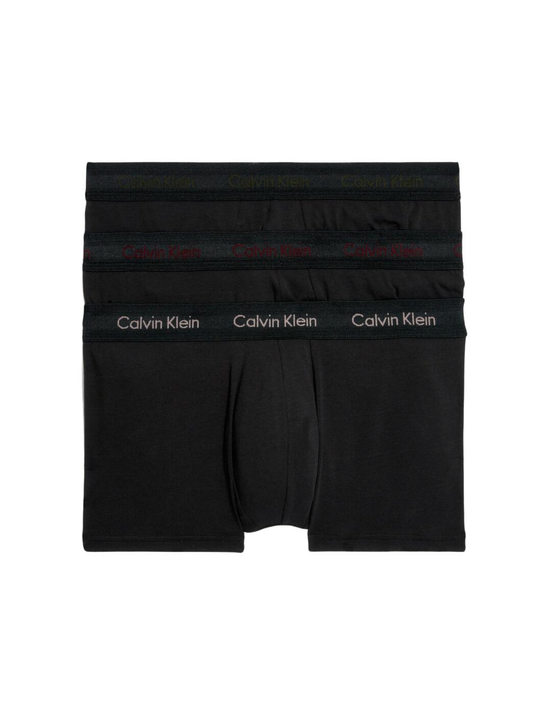 Men step into a style that will make you feel more confident and comfortable with the Calvin Klein Men's Cotton Stretch low-rise trunk 3 pack which offers a practical solution for everyday wear. The low-rise trunks provide full coverage to the rear, with a mini short shape that ensures comfort while still looking stylish. Made from a soft opaque fabric with an elasticated Calvin Klein waistband, you'll look and feel your best.  Low-rise trunks Full coverage to the rear Mini short shape Soft opaque fabric Elasticated Calvin Klein waistband Country of origin: Bangladesh Composition: 95% Cotton &pipe; 5% Elastane Listed in UK sizes  61485-106557-1413143 0000U2664G Men's Brief