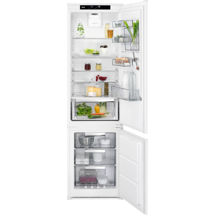 Aeg Sce819e7ts 188cm Tall Integrated 7030 Frostfree Fridge Freezer Limited Promotional Offer