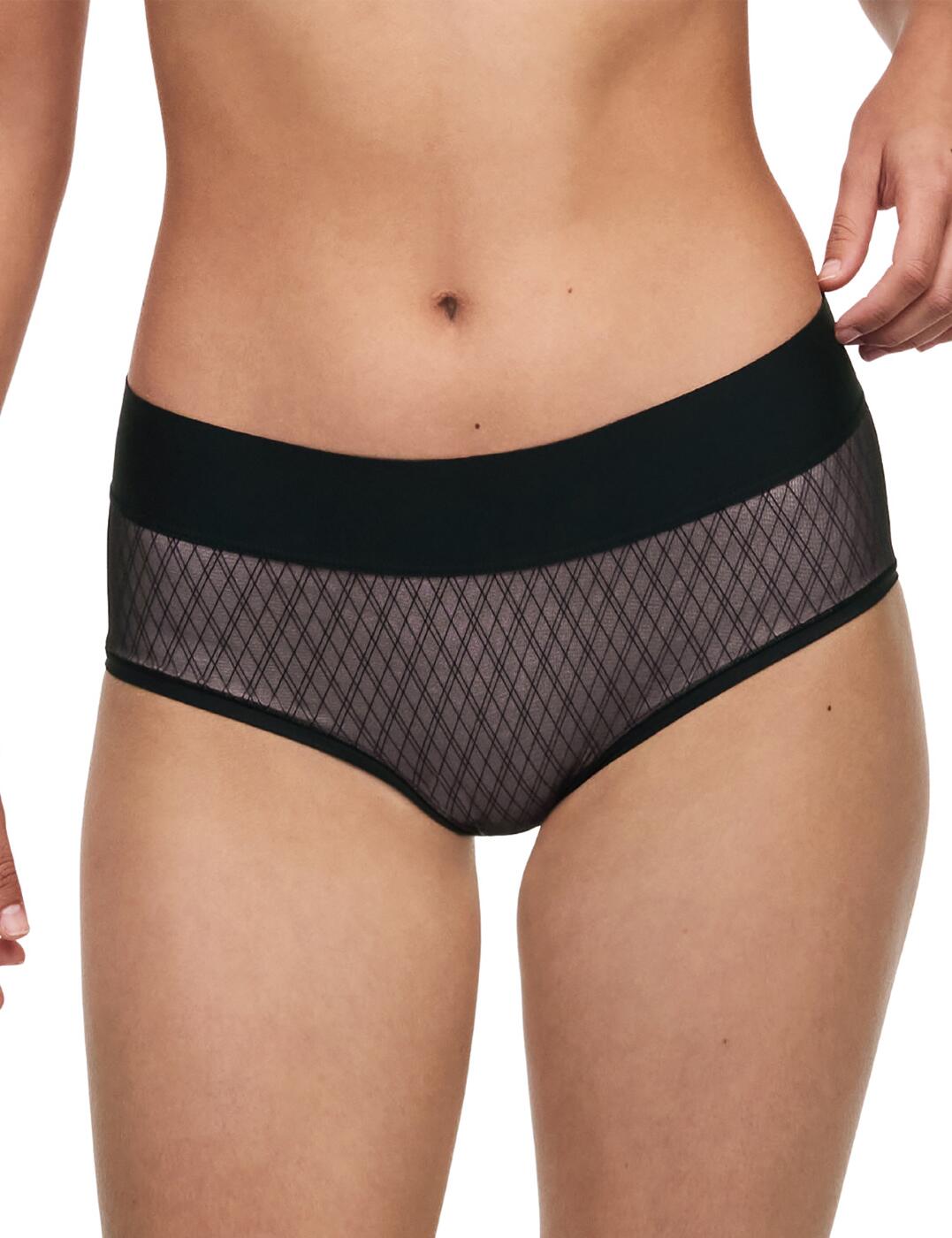 Embrace pure luxury with the Chantelle Smooth Lines shorty brief. This mid-rise brief is the perfect addition to your lingerie wardrobe, offering subtle sophistication. The shorty brief features a geometric line pattern that creates an eye-catching look, and the Chantelle logo on the back for a modern touch. The legs are designed with elastic edging for an ultra-smooth fit that feels like a second skin. Plus, this shorty brief is virtually invisible under clothes! Show off your curves with confidence, as full rear coverage and matching coordinates are available for a complete look.  Shorty brief Geometric line pattern Mid-rise waist Chantelle logo on the back for a modern touch Elastic edging around legs Invisible look under clothes Full rear coverage Matching coordinates available Country of origin: Vietnam Composition: Main: 79% Nylon &pipe; 21% Elastane Composition: Gusset lining: 100% Cotton Listed in UK sizes  61525-106605-1408601 C11N40 Short Brief