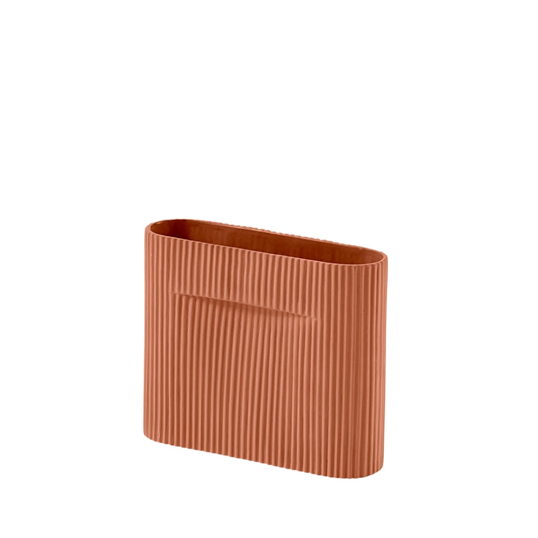 Muuto Ridge Vase Small Terracotta Brown