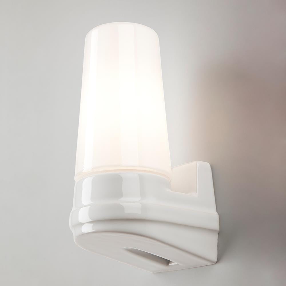 Bernadotte Single Wall Light White