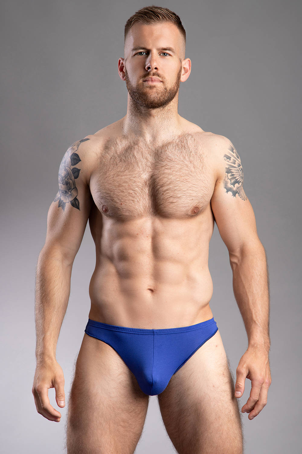 This Fredy string is a legend in his own lunchtime working on simple style principles with a 0.5cm string back and cotton blended fabric