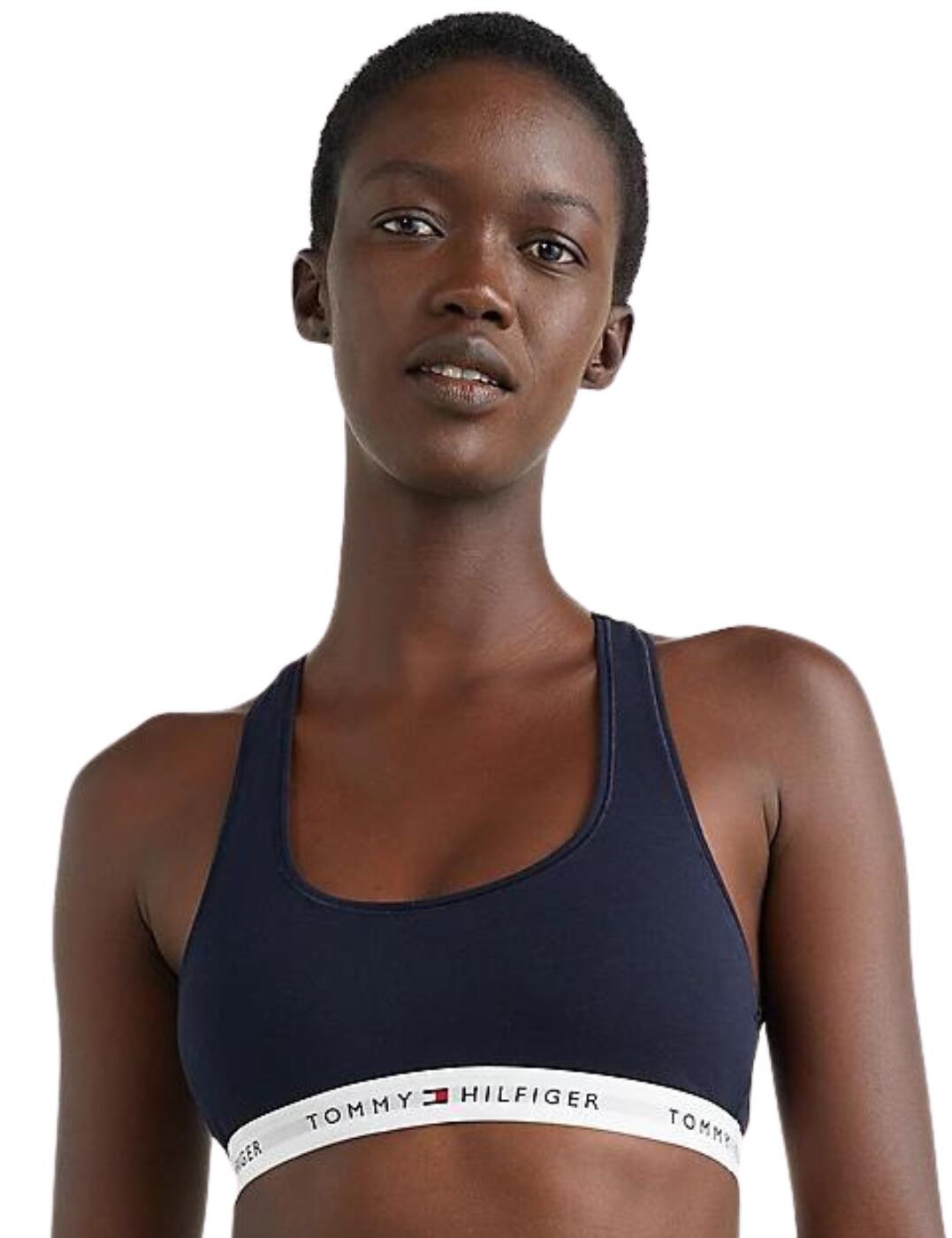 Tommy Hilfiger's Icon 2.0 unlined bralette is perfect for lounging around or running errands with the racerback style allowing for seamless movement no matter what you are doing. This bralette is non-wired and has no padding for a natural look and the soft cotton blend provides comfort all day. The elastic underband ensures a snug fit and has the Tommy Hilfiger logo repeating around it.