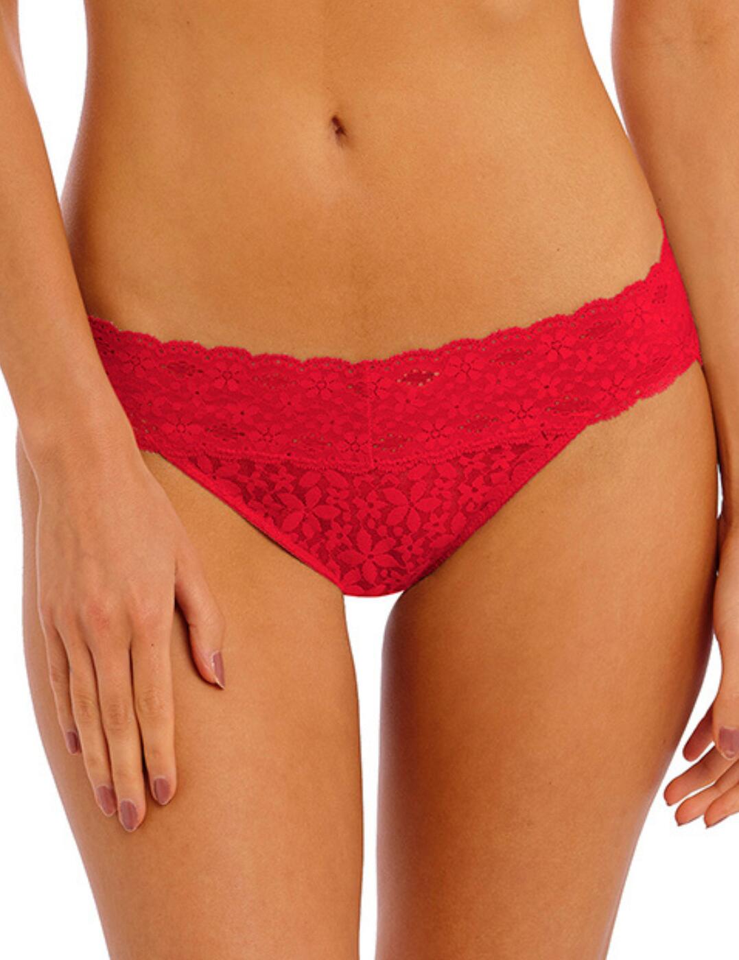 Feel extremely feminine in these gorgeous briefs from the Halo Lace range by Wacoal. As a floral design travels across the brief this creates an eye-catching design against the sheer material underneath. A low-rise waistband with moderate coverage on the rear makes for a minimal style. A soft, comfortable experience comes from the stretchy fabrics that run throughout, leaving you feeling non-restricted and free of movement throughout the entire day, creating the perfect everyday wear brief.  Feminine aesthetic Floral design Stretchy materials Low-rise design Moderate rear coverage Perfect for everyday wear Country of origin: Dominican Republic Composition: 100% Polyamide Listed in UK sizes  58470-102842-1343059 878205  Brief