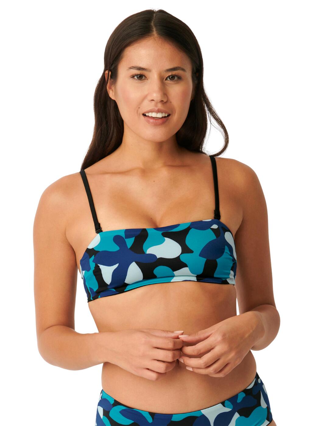 Enjoy multiple stylings from this bandeau from the Shore Flower Horn collection from Sloggi. With alternating straps that allow a versatile look, you choose your style on what your mood dictates. The tight but elasticated bandeau tops allows freedom of movement whilst still ensuring security in the top. The top is made from recycled plastic bottles allowing extra elasticity in the piece for easy sizing. The brief is chlorine resistant and quick drying making it the perfect addition to your holiday wardrobe!  Versatile straps to alter the look Made from recycled plastic bottles Chlorine resistant Quick drying Elasticated bandeau for freedom of movement and easy sizing Handwash Country of origin: Hong Kong Composition: - 87% Polyester, 13% Elastane Listed in UK sizes.  53722-96252-1246585 10211199 Balcony Bikini Top