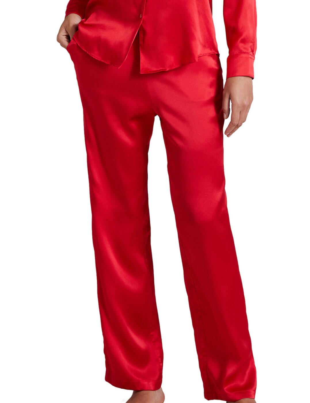 Look chic and polished while you lounge in the Toi Mon Amour trousers by Aubade. The slightly fitted design keeps you feeling comfortable and looking sleek. A mid-rise waist with a partially elasticated band ensures optimum comfort. Two side pockets allow you to stash your phone and keep your essentials close by. The luxurious silk will keep you feeling cool and allow your skin to breathe. Pair these trousers with matching tops from the collection for a coordinated look.  Luxuriously soft A slightly fitted leg gives you a polished appearance Comfortable mid-rise waist Country of origin: China Composition: Main: 100% Silk Composition: Lace: 100% Polyamide Composition: Gusset: 100% Cotton Listed in UK sizes  55038-98122-1272464 QS60 Pyjama Trousers